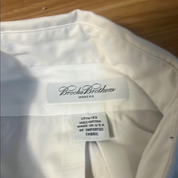Brooks Brothers made in USA White Dress Shirt 17.5 33